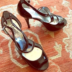 Women’s Carlos Santana high heel shoes (size 7.5) *markdown*